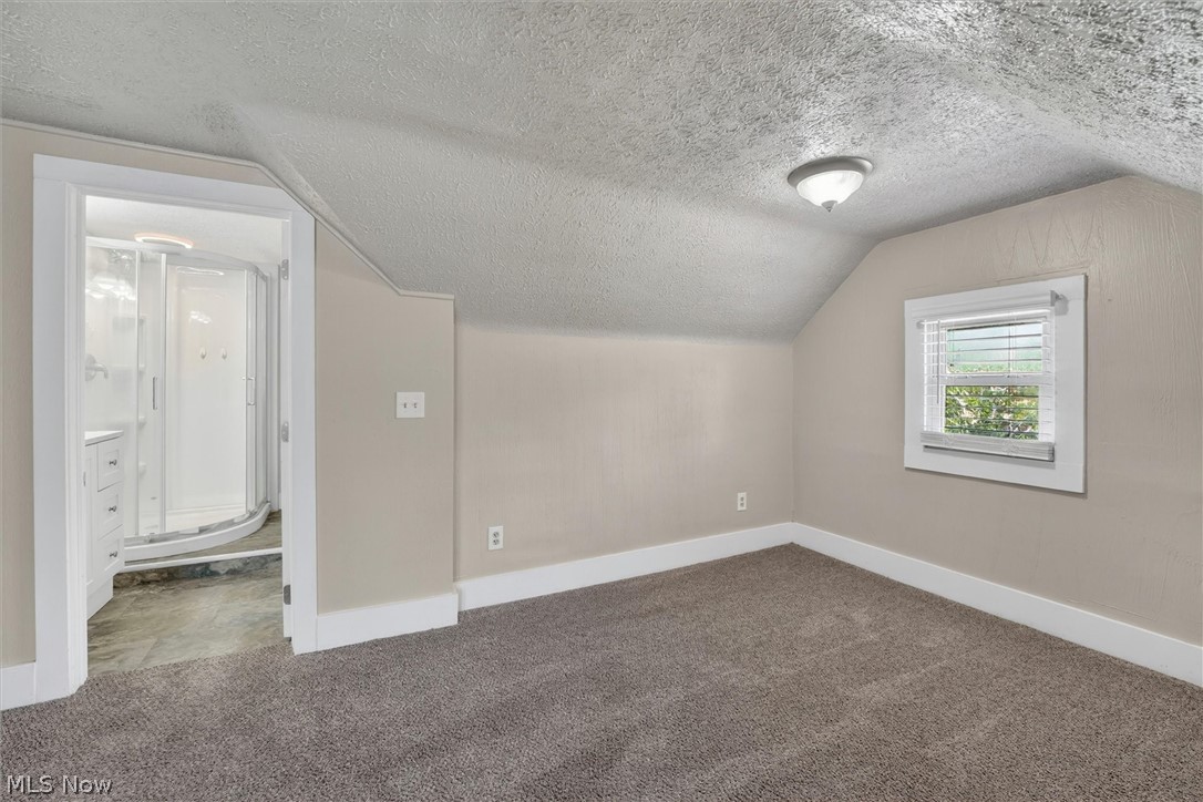 539 Lloyd Street Barberton OH 44203