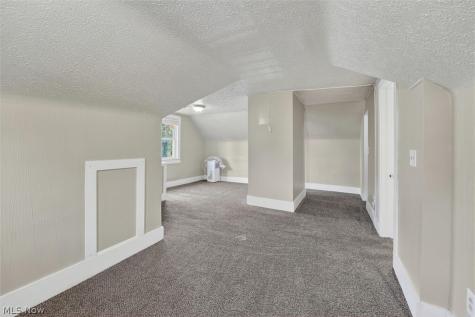 539 Lloyd Street Barberton OH 44203