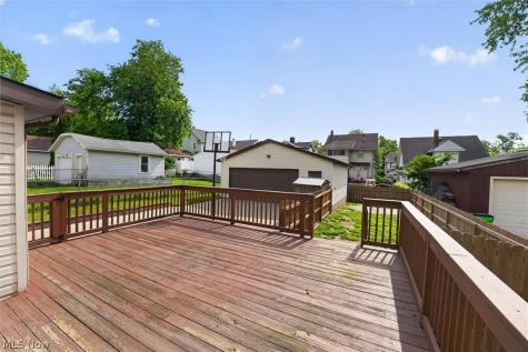 539 Lloyd Street Barberton OH 44203