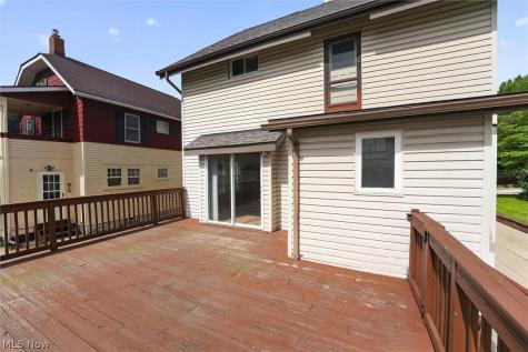 539 Lloyd Street Barberton OH 44203