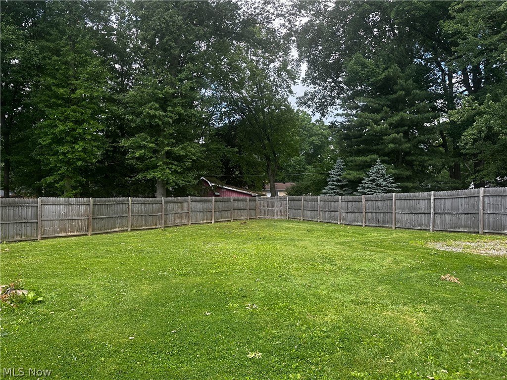 1060 Broadway Avenue SE Warren OH 44484