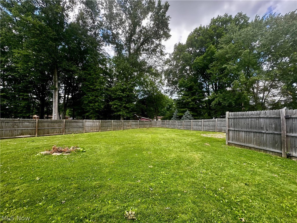 1060 Broadway Avenue SE Warren OH 44484