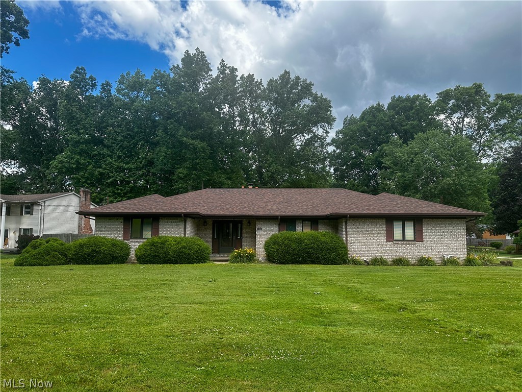 1060 Broadway Avenue SE Warren OH 44484