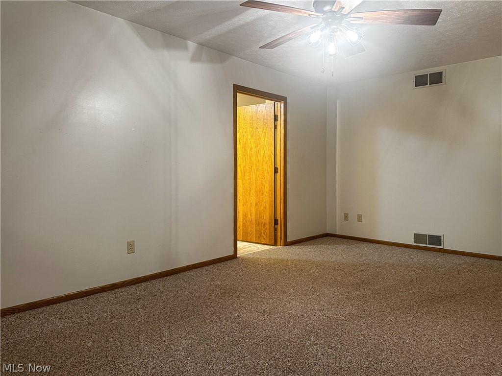 1060 Broadway Avenue SE Warren OH 44484