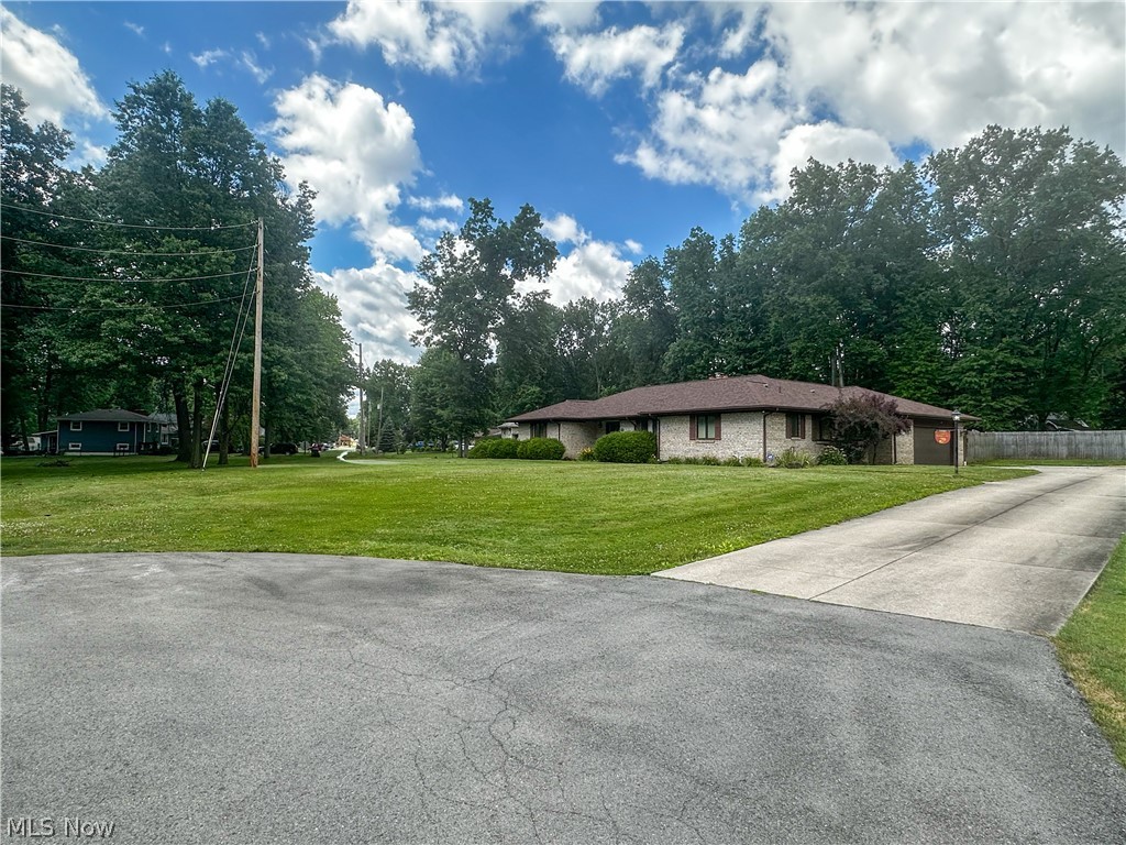 1060 Broadway Avenue SE Warren OH 44484