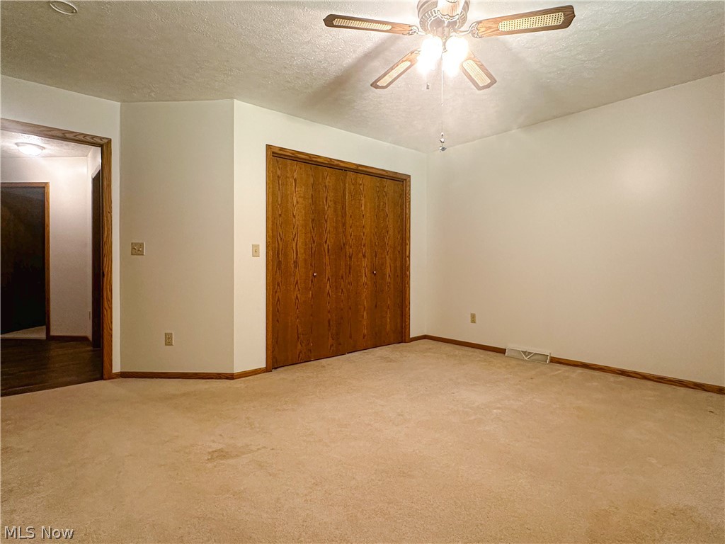 1060 Broadway Avenue SE Warren OH 44484