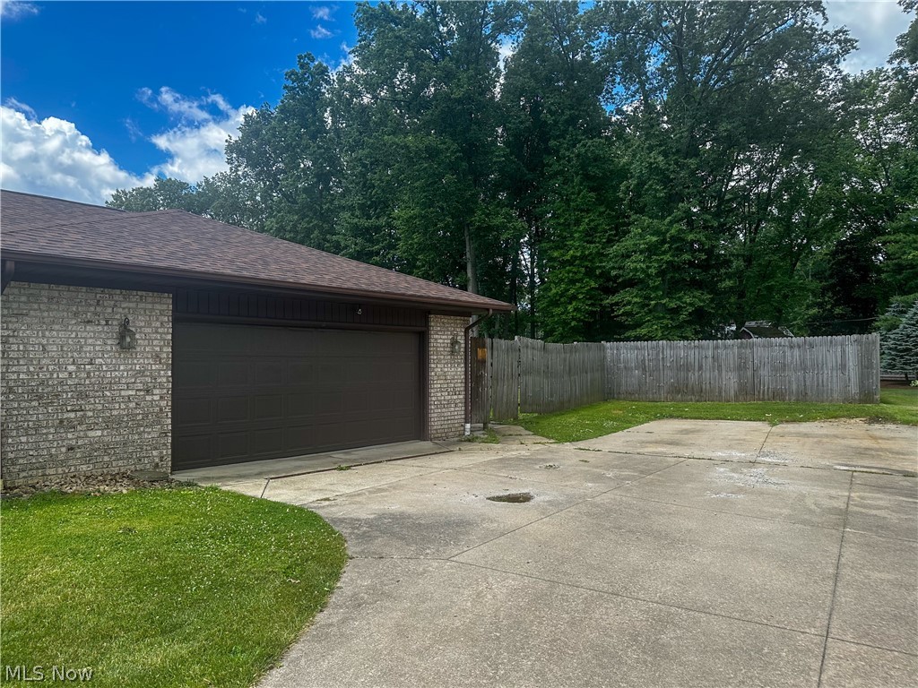 1060 Broadway Avenue SE Warren OH 44484