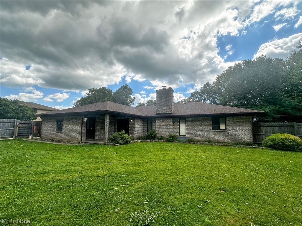 1060 Broadway Avenue SE Warren OH 44484