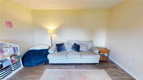 3513 Keyser Cuyahoga Falls OH 44223
