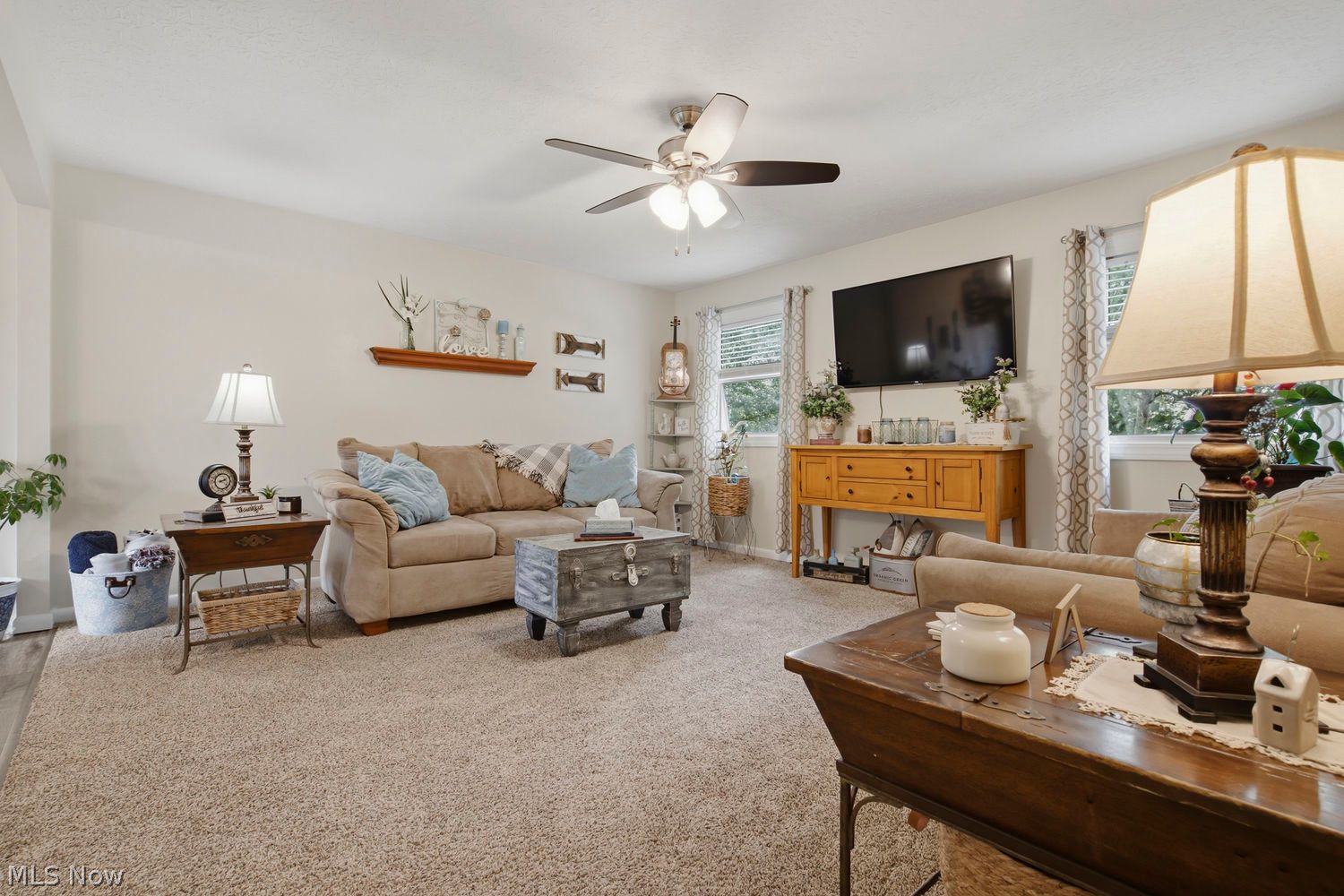 1513 Meadow Square NE Bolivar OH 44612