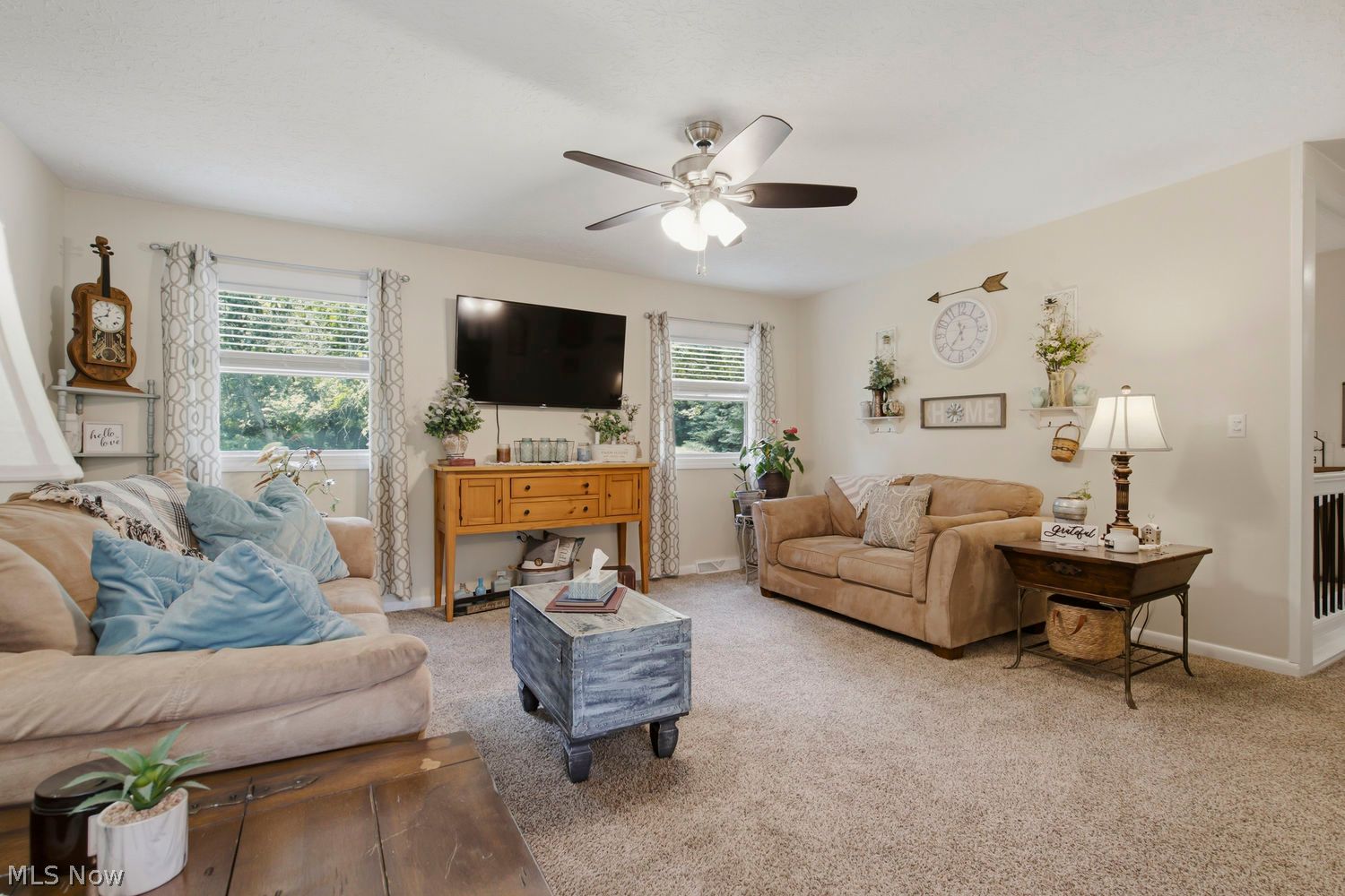 1513 Meadow Square NE Bolivar OH 44612