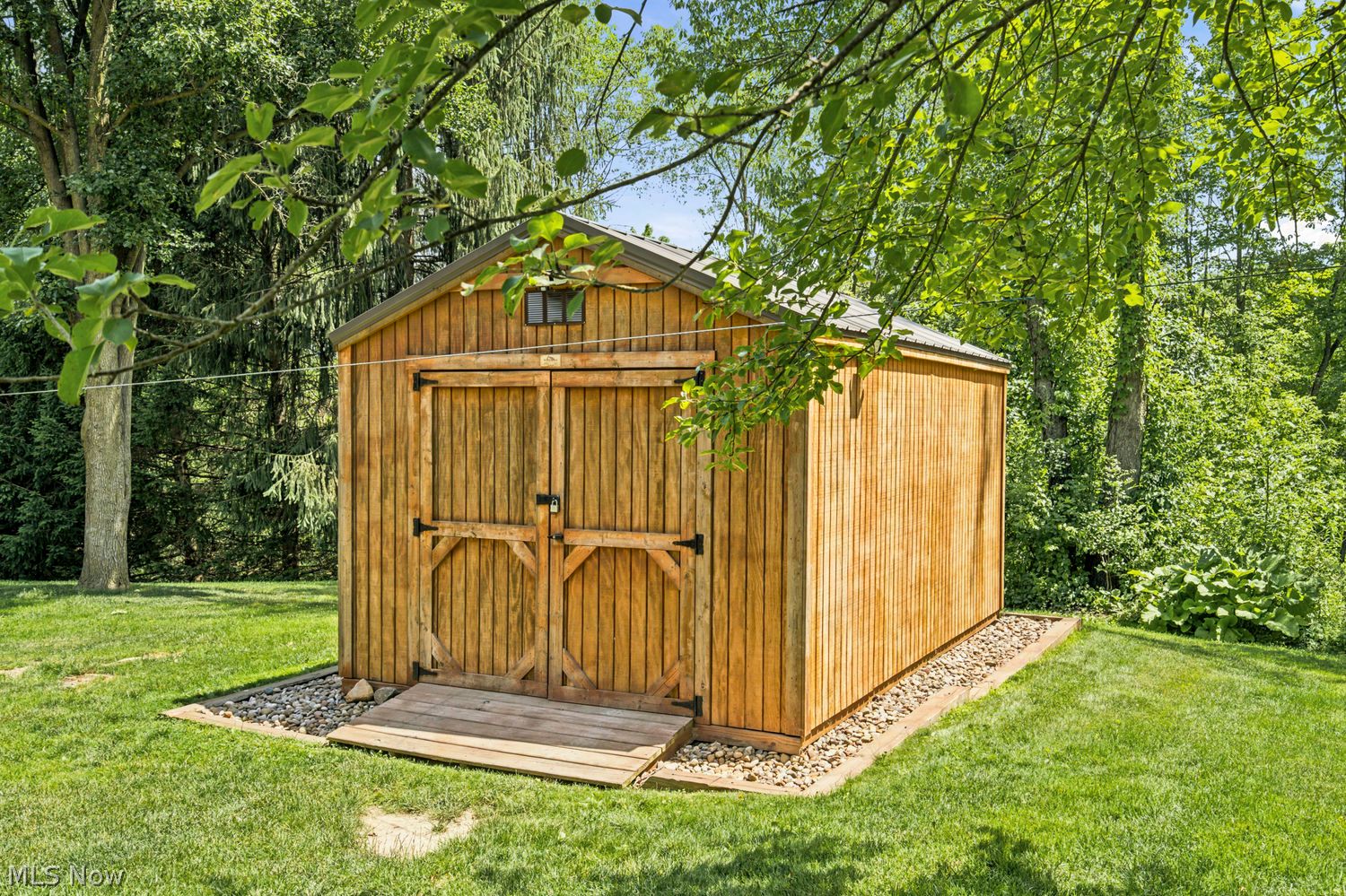 1513 Meadow Square NE Bolivar OH 44612