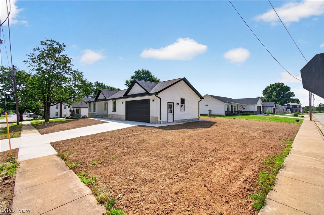 30 Market St Street Marshallville OH 44645