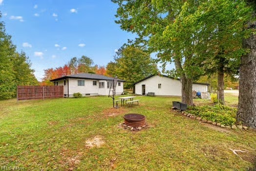886 Long Shadow Lane Rome OH 44085
