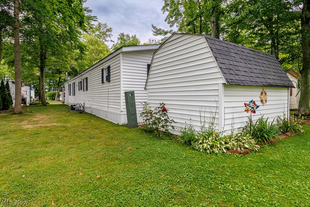 1229 Columbiana-lisbon Road Columbiana OH 44408