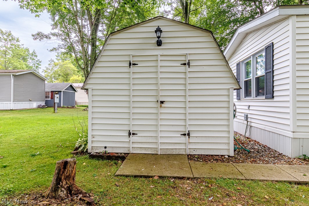 1229 Columbiana-lisbon Road Columbiana OH 44408