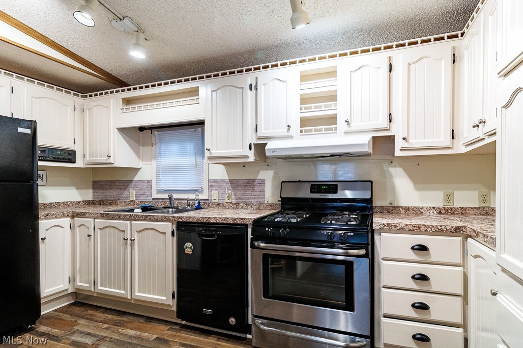 1229 Columbiana-lisbon Road Columbiana OH 44408