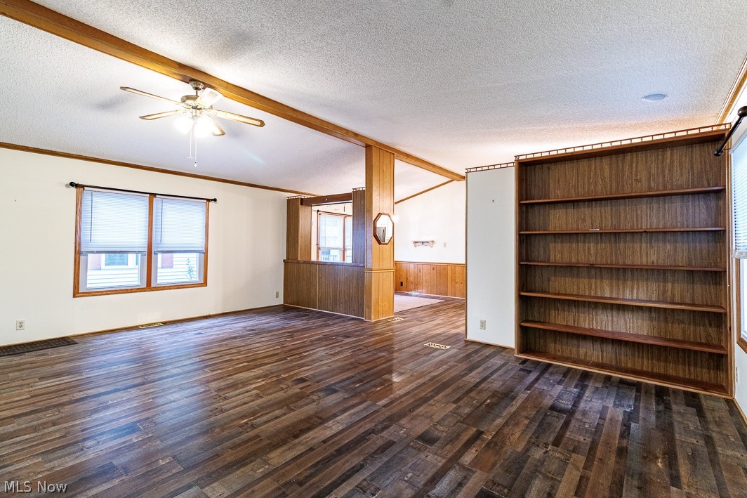 1229 Columbiana-lisbon Road Columbiana OH 44408