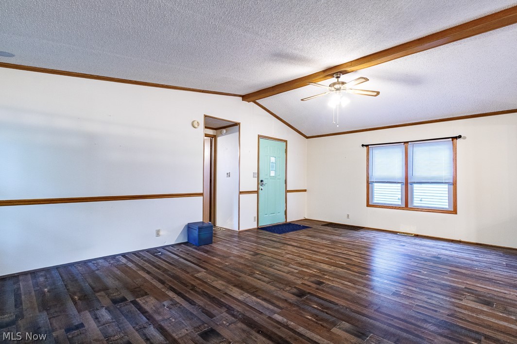 1229 Columbiana-lisbon Road Columbiana OH 44408