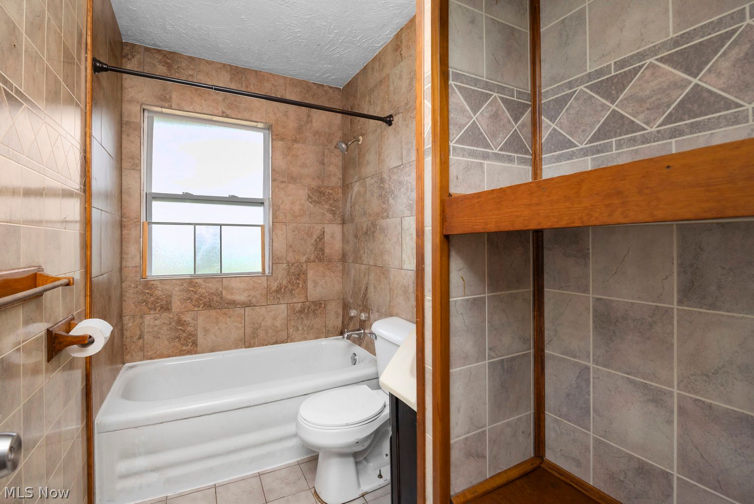 147 Lexington Avenue Elyria OH 44035