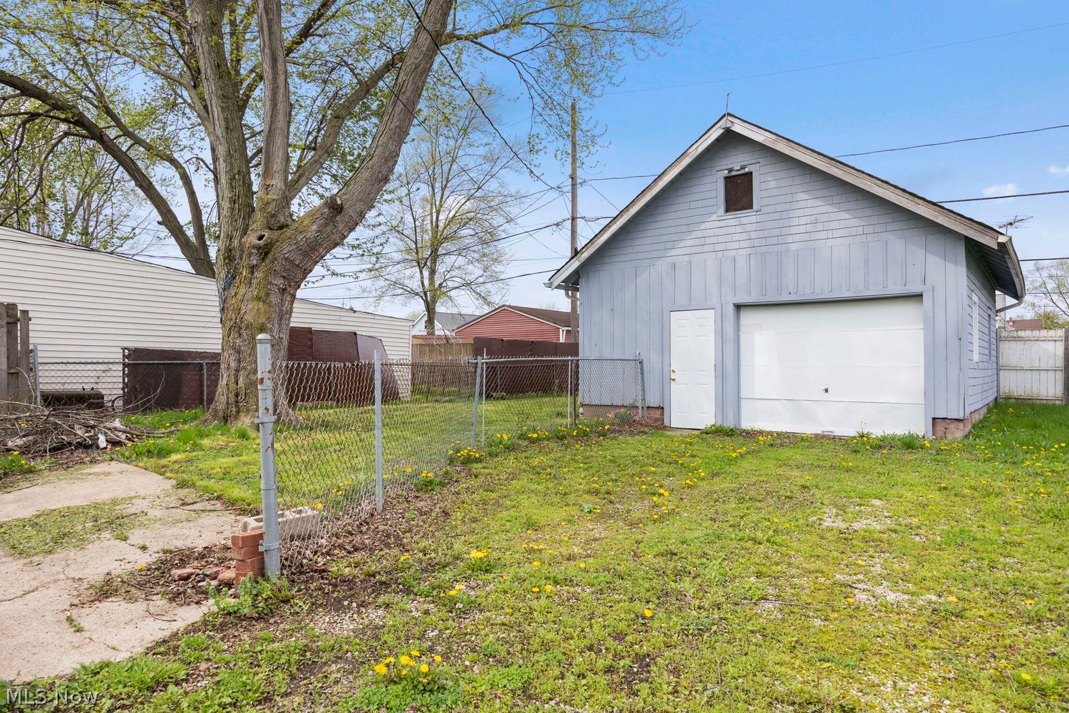 147 Lexington Avenue Elyria OH 44035