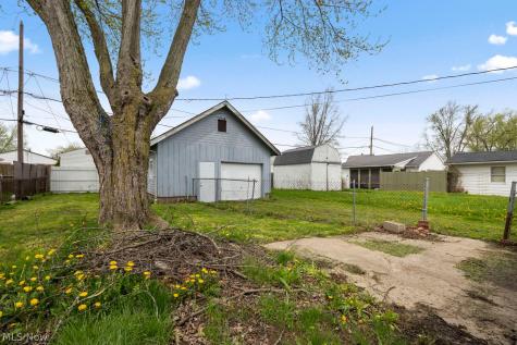 147 Lexington Avenue Elyria OH 44035