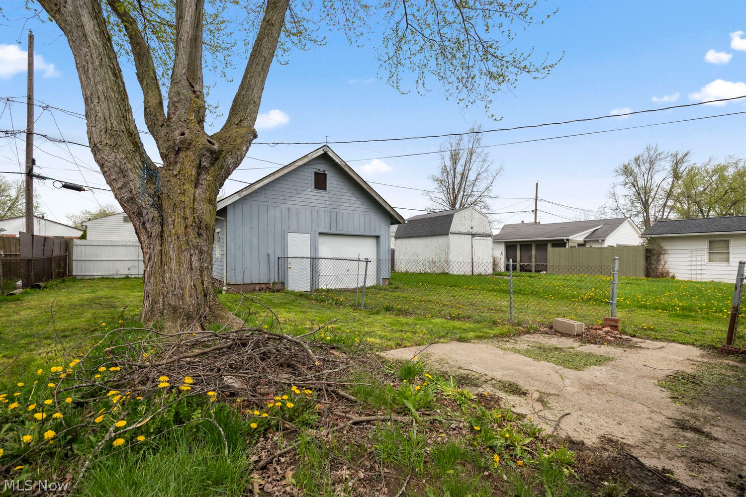 147 Lexington Avenue Elyria OH 44035