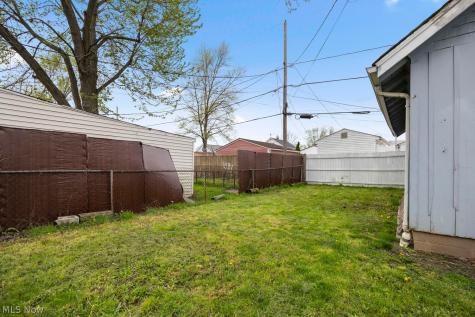 147 Lexington Avenue Elyria OH 44035