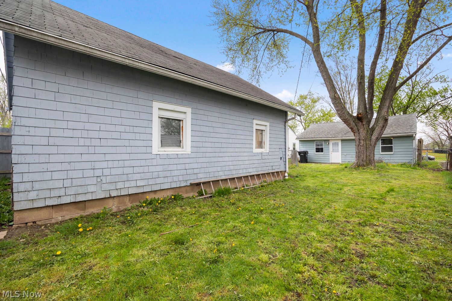 147 Lexington Avenue Elyria OH 44035