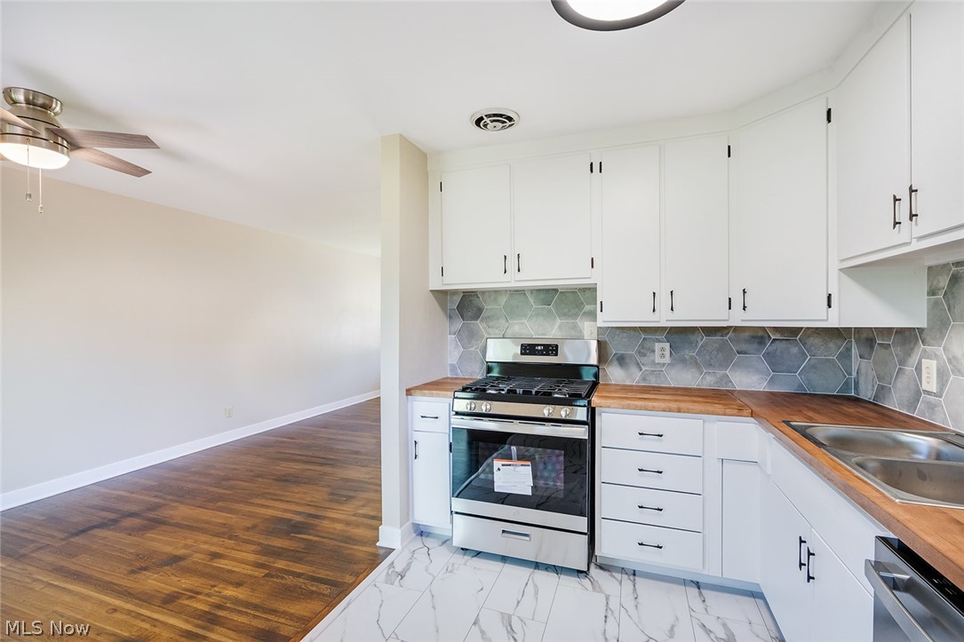 3765 Boston Avenue SE Howland OH 44484