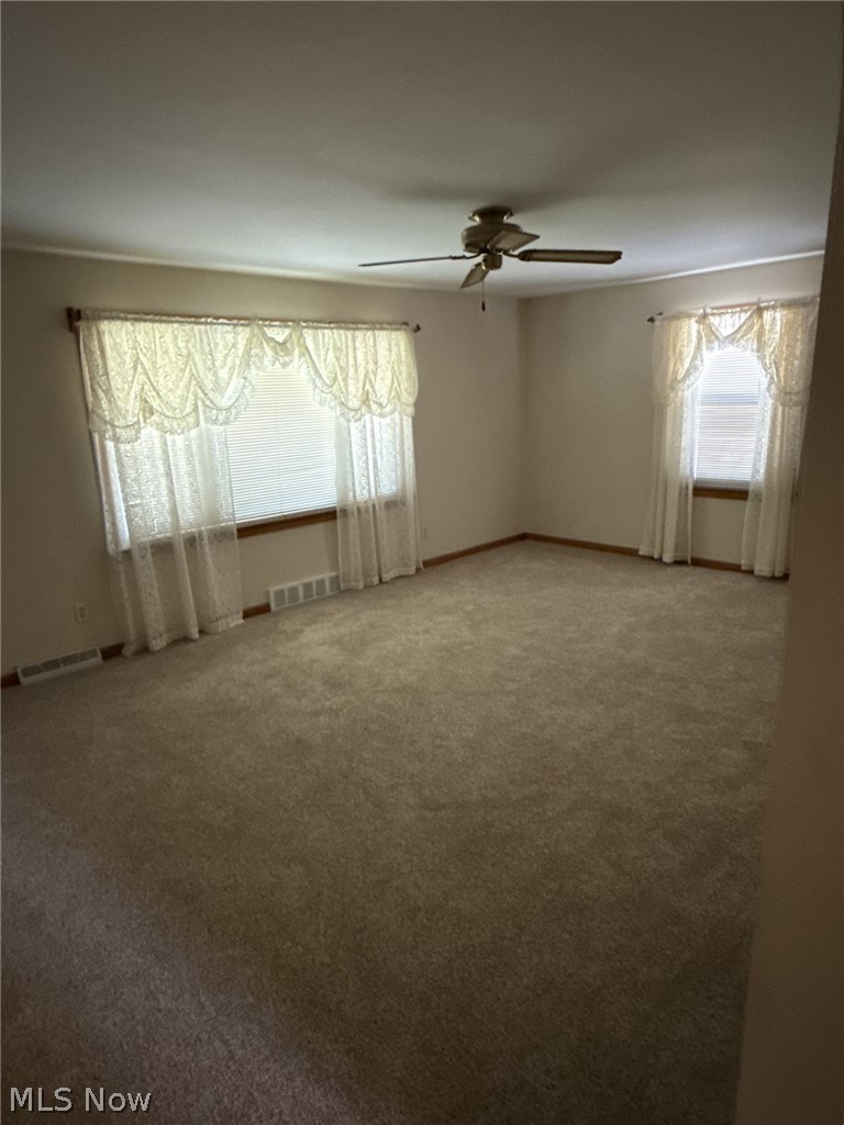 138 Iroquois Street Struthers OH 44471