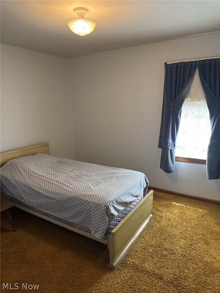 138 Iroquois Street Struthers OH 44471