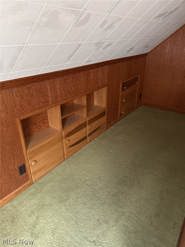 138 Iroquois Street Struthers OH 44471