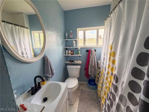 329 Summit Avenue Steubenville OH 43952