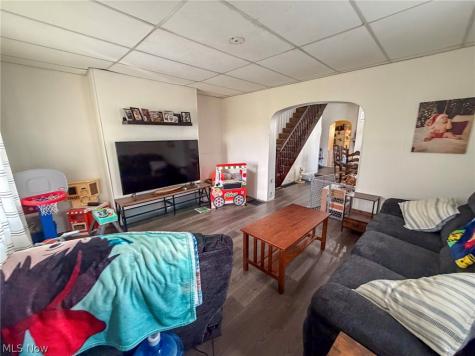 329 Summit Avenue Steubenville OH 43952