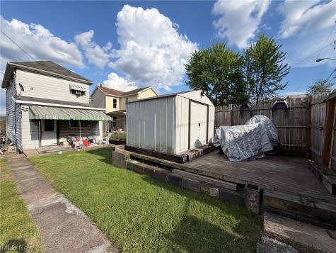 329 Summit Avenue Steubenville OH 43952
