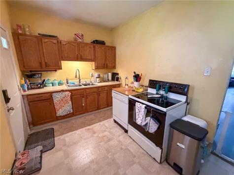 329 Summit Avenue Steubenville OH 43952