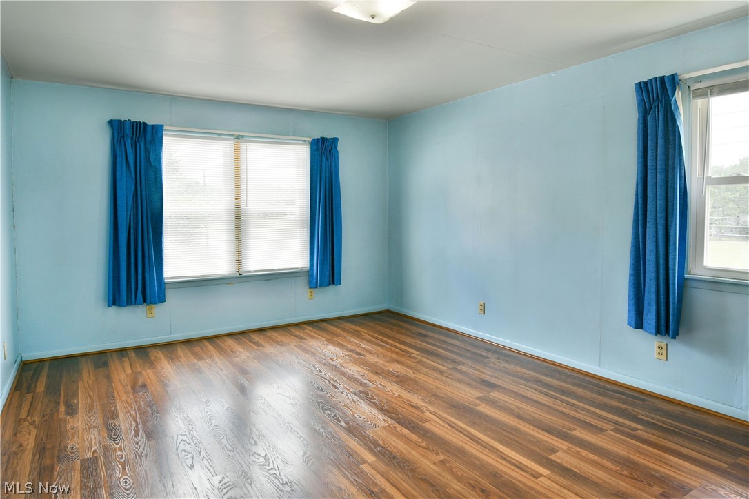 1406 Mazda Avenue NE Warren OH 44483