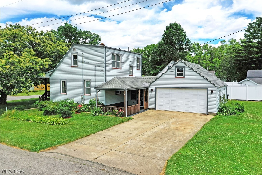 1406 Mazda Avenue NE Warren OH 44483