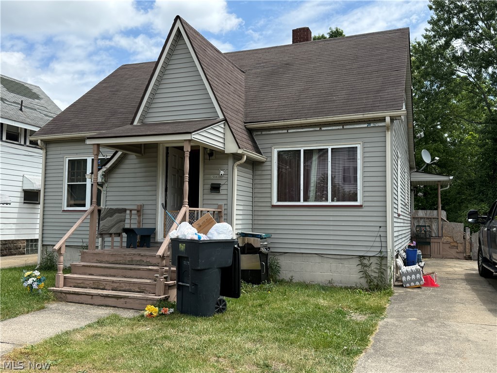 208 Oregon Avenue NW Warren OH 44485
