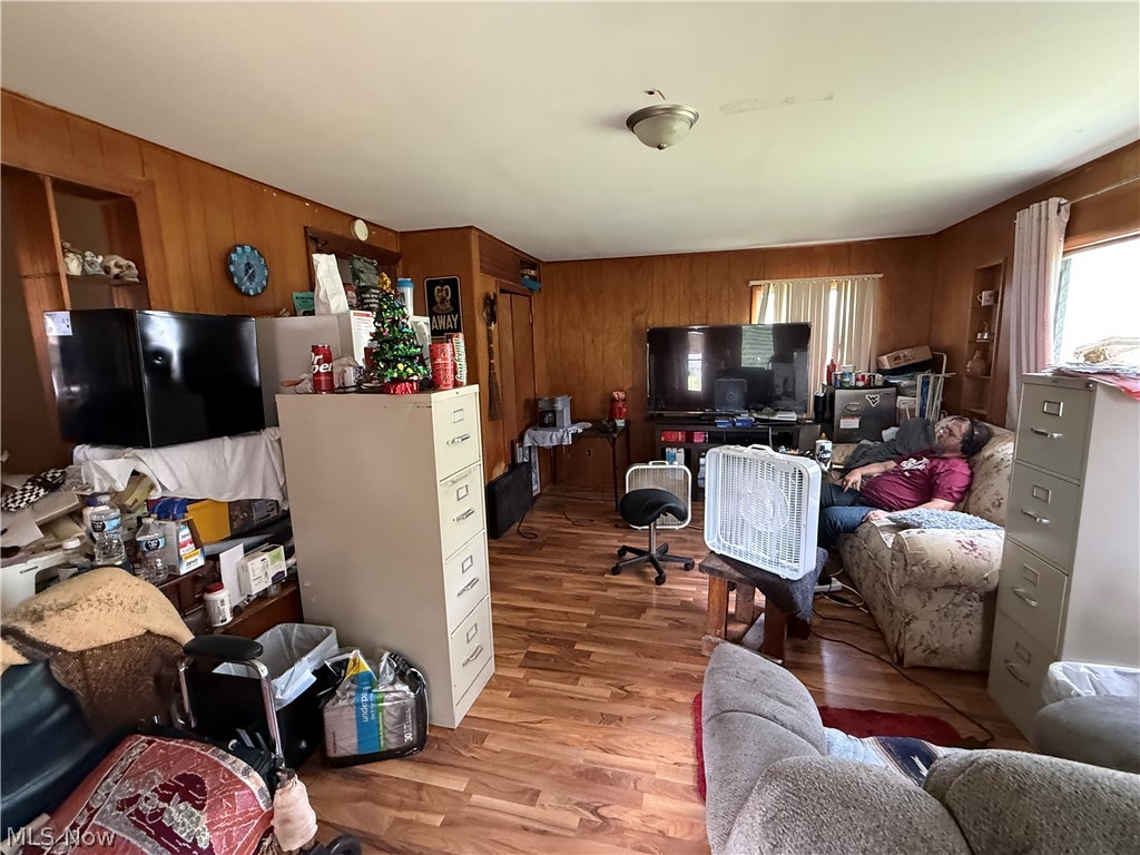 208 Oregon Avenue NW Warren OH 44485