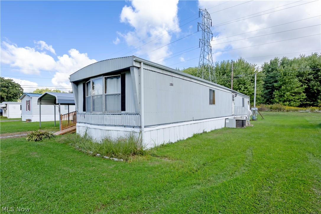 19 Silver Pond Drive Apple Creek OH 44606