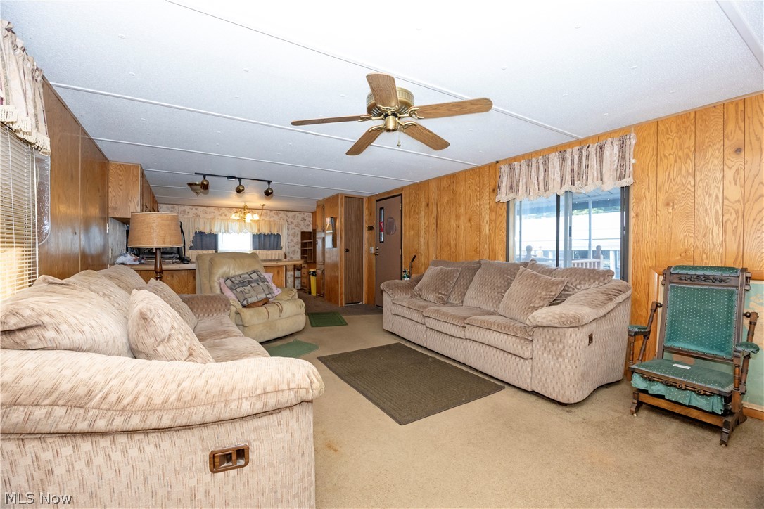 19 Silver Pond Drive Apple Creek OH 44606