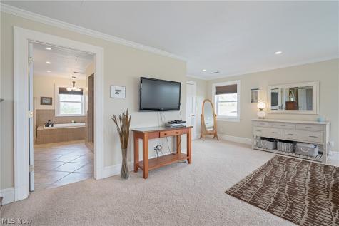 1307 Cisler Drive Marietta OH 45750