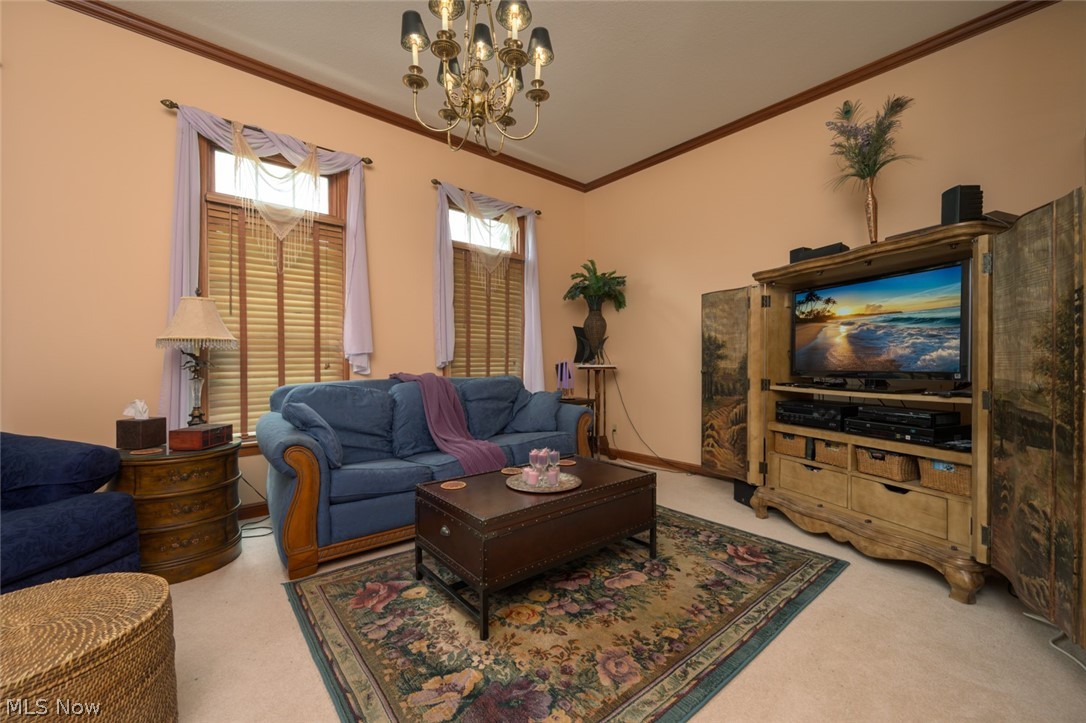 1015 Cambridge Court NE Warren OH 44484