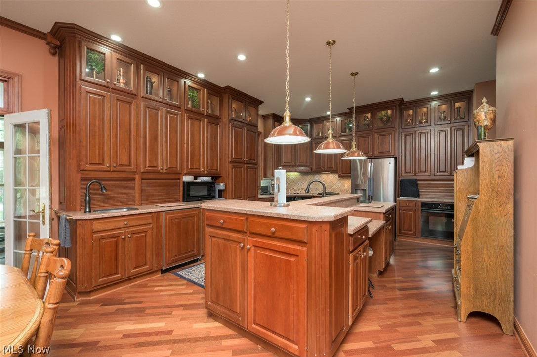 1015 Cambridge Court NE Warren OH 44484