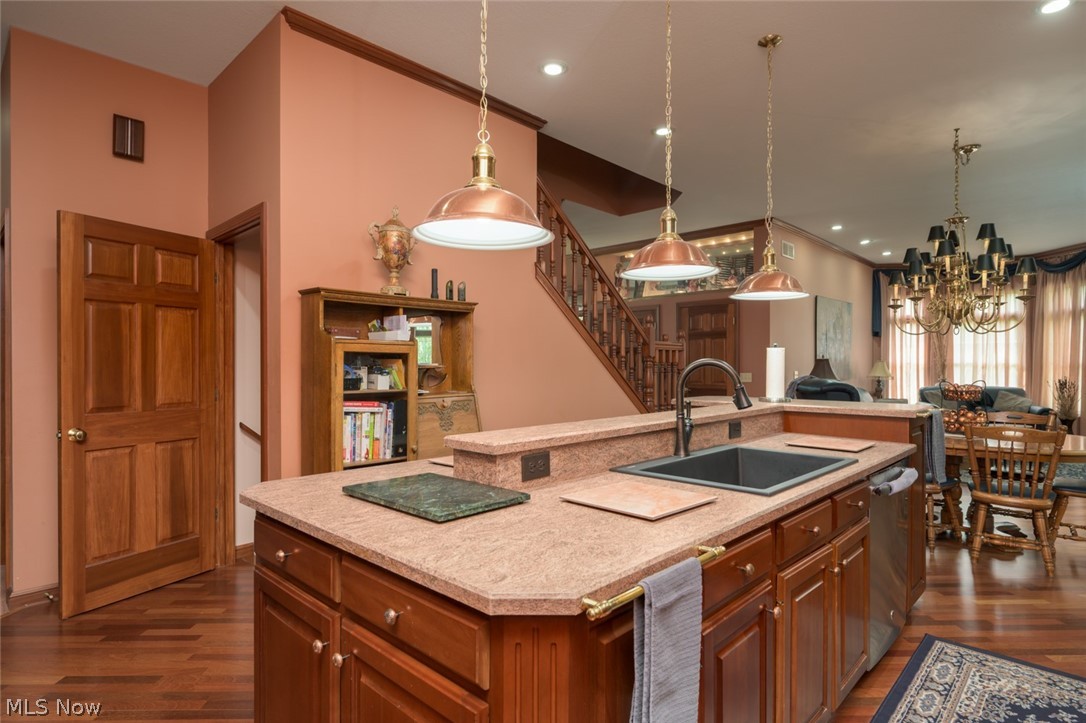 1015 Cambridge Court NE Warren OH 44484