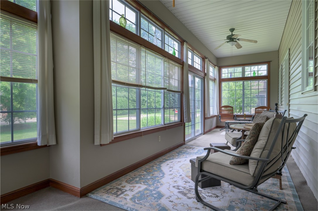 1015 Cambridge Court NE Warren OH 44484
