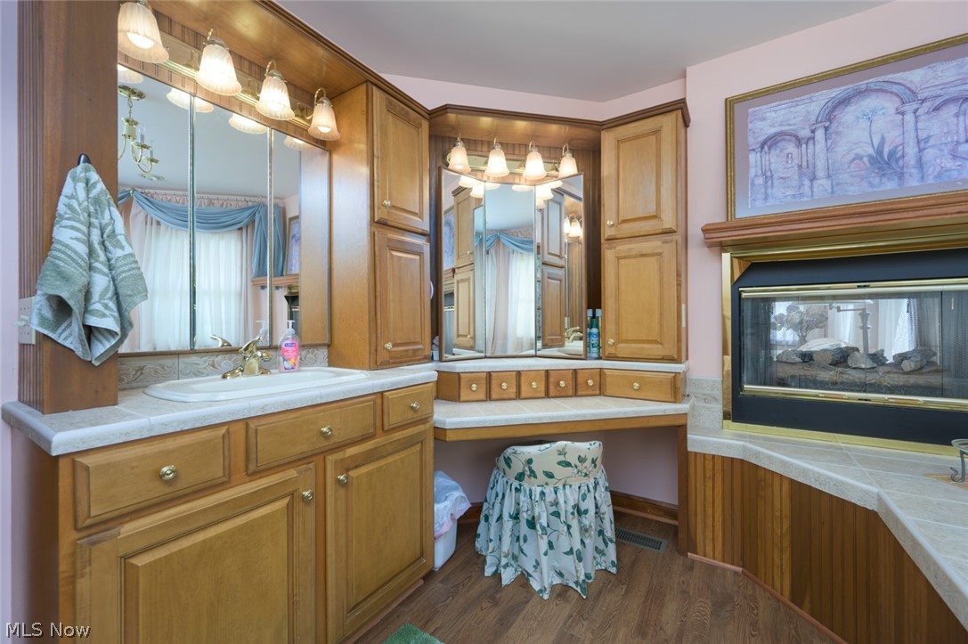 1015 Cambridge Court NE Warren OH 44484