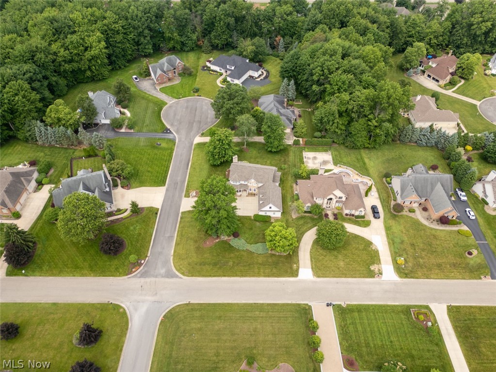 1015 Cambridge Court NE Warren OH 44484